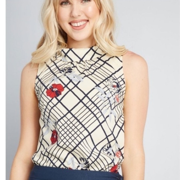 ModCloth, Optimal Polish,Look at the Back!! Buttons, Red/,Navy,Size S - Picture 4 of 12